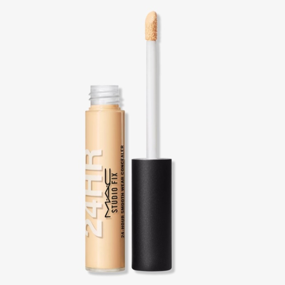 MAC Studio Fix 24-Hour Smooth Wear Concealer